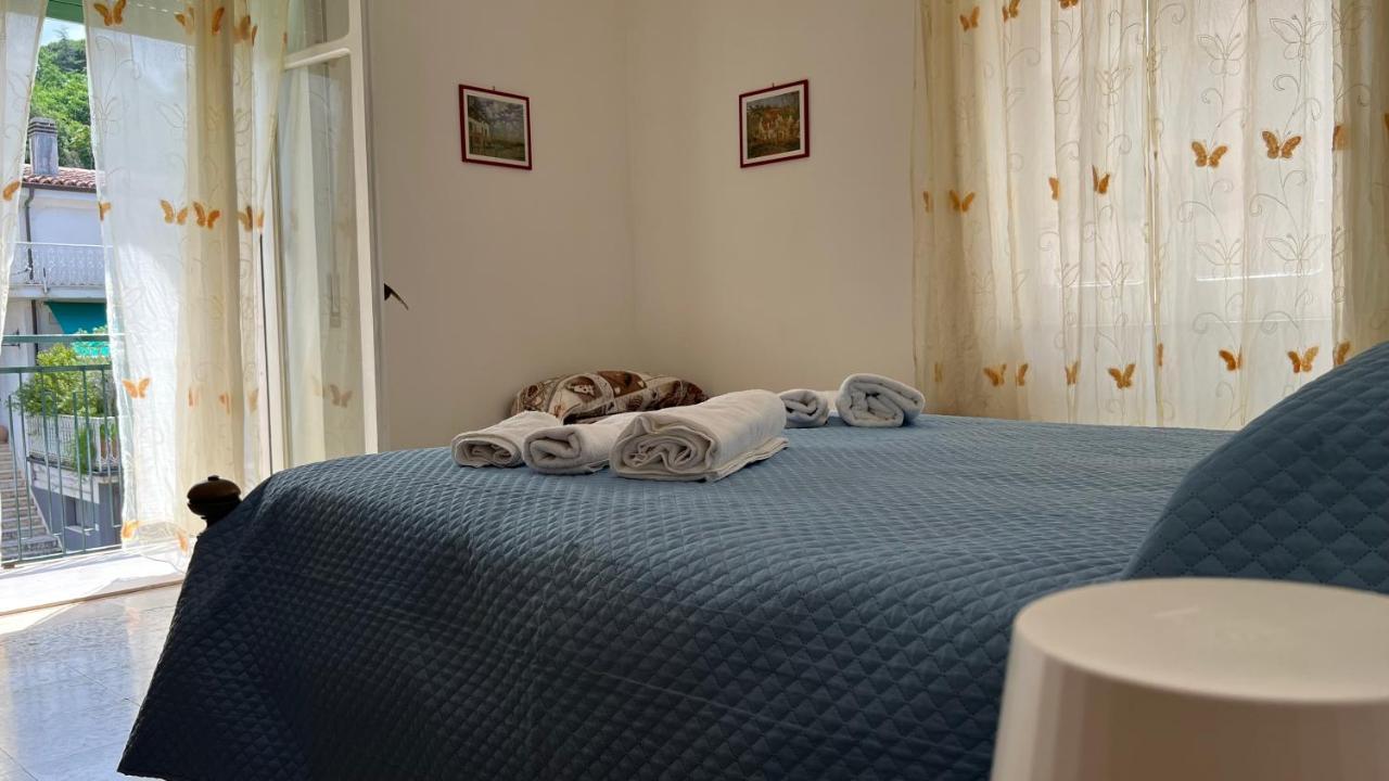 Apartamento Amelia A Mare Paola Exterior foto