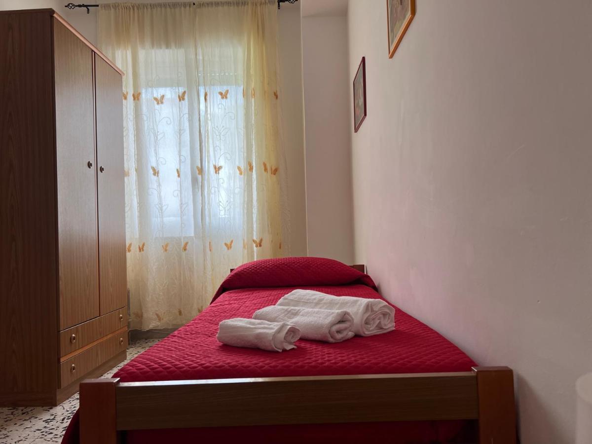 Apartamento Amelia A Mare Paola Exterior foto